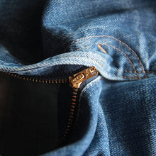 Load image into Gallery viewer, VINTAGE "LEVI'S" 505 SINGLE STITCH DENIM PANTS (W32×L30)