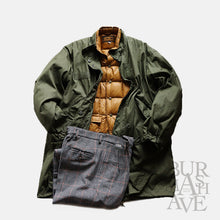 Load image into Gallery viewer, 1970's~ "EDDIE BAUER" GOOSE DOWN JACNET (SZ SMALL / MINT CONDITION)