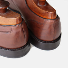 Load image into Gallery viewer, "ALLEN EDMONDS" CORTLAND LEATHER SHOES (SZ 9D / MINT CONDITION)
