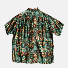 Load image into Gallery viewer, 1960's "SOUTH PACIFIC" RAYON HAWAIIAN SHIRT (SZMEDIUM / GOOD CONDITION)