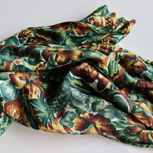 Load image into Gallery viewer, 1960's "SOUTH PACIFIC" RAYON HAWAIIAN SHIRT (SZMEDIUM / GOOD CONDITION)