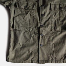 Load image into Gallery viewer, MADE IN USA N.O.S WW2 "U.S.ARMY" M-43 H.B.T JACKET (38R)