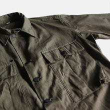 Load image into Gallery viewer, MADE IN USA N.O.S WW2 "U.S.ARMY" M-43 H.B.T JACKET (38R)