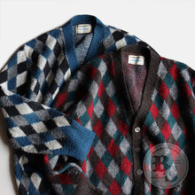 Load image into Gallery viewer, 1960's "ARROW" ARGYLE CARDIGAN (SZ LARGE / GOOD CONDITION)