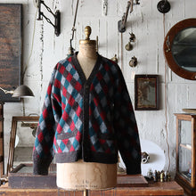 Load image into Gallery viewer, 1960's "ARROW" ARGYLE CARDIGAN (SZ LARGE / GOOD CONDITION)