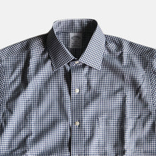 Load image into Gallery viewer, N.O.S "BROOKS BROTHERS" SUPIMA COTTON GINGHAM SHIRT (14 HALF)