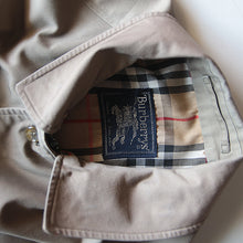 Load image into Gallery viewer, VINTAGE "BURBERRYS" COTTON BLOUSON (LARGE)