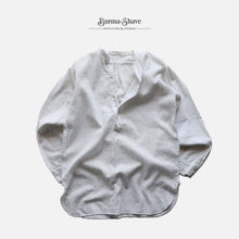 Load image into Gallery viewer, ANTIQUE BAND COLLAR COTTON PULLOVER SHIRT (SZ MEDIUM / GOOD CONDITION)