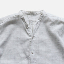 Load image into Gallery viewer, ANTIQUE BAND COLLAR COTTON PULLOVER SHIRT (SZ MEDIUM / GOOD CONDITION)