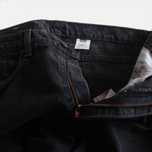 Load image into Gallery viewer, 1990's "LEVI'S" 505 BLACK DENIM MADE IN USA (W34 L30)