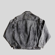 Load image into Gallery viewer, 1980's "LEVI'S" 70505 BLACK DENIM JACKET (SZ MEDIUM / GOOD CONDITION)