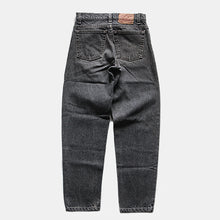 Load image into Gallery viewer, 1990's "LEVI'S" 550 SLIM TAPARED BLACK DENIM (W29×L29) EARLY DYE