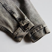 Load image into Gallery viewer, 1990's "LEVI'S" 70507 BLACK DENIM JACKET (LOOSE FIT / SZ LARGE)