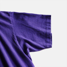 Load image into Gallery viewer, 1990's "THE BLACK DOG" BEEFY T-SHIRT (SZ LARGE / GOOD COLOR)
