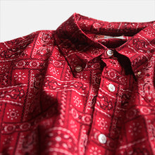 Load image into Gallery viewer, N.O.S 1960's "GUYS AND DOLLS" BANDANA PATTERN S/S PULLOVER (LARGE)