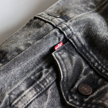 Load image into Gallery viewer, 1990's "LEVI'S" 70507 BLACK DENIM JACKET (LOOSE FIT / SZ LARGE)