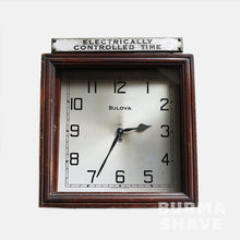 画像をギャラリービューアに読み込む, VINTAGE "BULOVA" WALL CLOCK