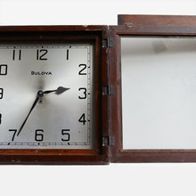 画像をギャラリービューアに読み込む, VINTAGE "BULOVA" WALL CLOCK