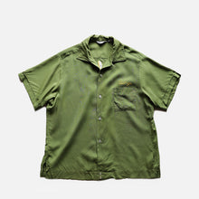 Load image into Gallery viewer, 1950's~ "MR.JOEL CALIFORNIA" RAYON BOWLING SHIRT (SZ LARGE / GOOD CONDITION)