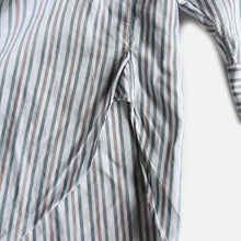 Load image into Gallery viewer, 1960's "BROOKS BROTHERS" COTTON B.D SHIRT (SZ 15R / SIX BUTTON)