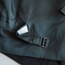 Load image into Gallery viewer, VINTAGE "BROOKS BROTHERS" THREE PIECE WOOL SUIT (39R×W32) MINT CONDITION