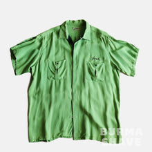 Load image into Gallery viewer, 1950's "HILTON" RAYON BOWLING S/S SHIRT (SZ XL / GOOD COLOR)