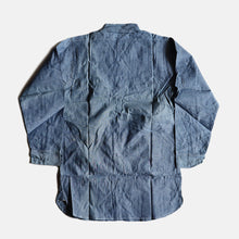 Load image into Gallery viewer, DEAD STOCK 1940's "U.S.N" COTTON CHAMBRAY L/S SHIRT (SZ 14H)