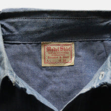 Load image into Gallery viewer, 1930's~ "MODEL SHIRT" HEAVY OZ WORK CHAMBRAY SHIRT (SZ 16 / SPECIAL DETAIL / DEADSTOCK)