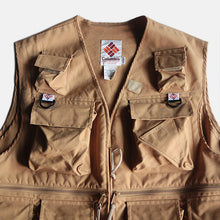 Load image into Gallery viewer, 1980's "COLUMBIA" COTTON FISHING OUTDOOR VEST (LARGE) MINT CONDITION
