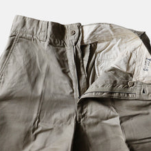 Load image into Gallery viewer, 1960's WORK CHINO TROUSER (SZ W30 L29 / GOOD CONDITION)