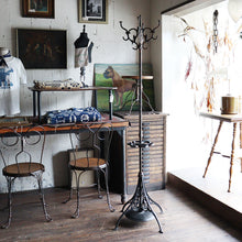 画像をギャラリービューアに読み込む, ANTIQUE COAT RACK (JAPANNED COPPER)