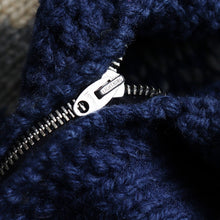 Load image into Gallery viewer, 1960's COWICHAN SWEATER (SZ LARGE / MINT CONDITION)