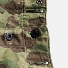 Load image into Gallery viewer, 1940's "U.S.M.C" P-44 DUCK HUNTER CAMO TROUSER (SZ W36 L30 / GOOD CONDITION)