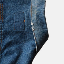 Load image into Gallery viewer, 1980's "LEVI'S" 70505 DENIM JACKET (42 LARGE)
