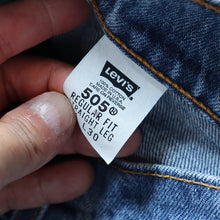 Load image into Gallery viewer, 1990's "LEVI'S" 505 BLUE DENIM PANTS (W33×L30 / MADE IN USA)