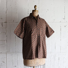 Load image into Gallery viewer, 1960's "MARK TWAIN" COTTON BOX SHIRT (SZ MEDIUM / DEADSTOCK)