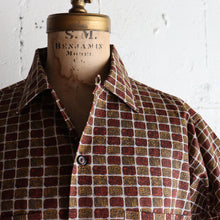 Load image into Gallery viewer, 1960's "MARK TWAIN" COTTON BOX SHIRT (SZ MEDIUM / DEADSTOCK)