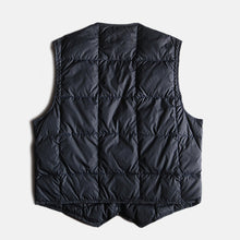 Load image into Gallery viewer, 1980's "EDDIE BAUER" INNER DOWN (MEDIUM-LARGE)