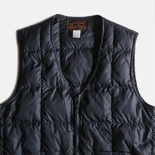 Load image into Gallery viewer, 1980's "EDDIE BAUER" INNER DOWN (MEDIUM-LARGE)