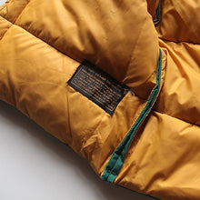 Load image into Gallery viewer, N.O.S 1980's "EDDIE BAUER" DOWN VEST (MEDIUM)