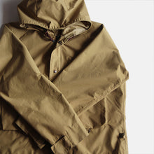 Load image into Gallery viewer, 1970's "DAXBAK" GORE TEX OUTDOOR JACKET (LARGE)