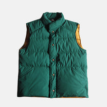 Load image into Gallery viewer, 1980's "EDDIE BAUER" GOOSE DOWN OUTDOOR VEST (SZ LARGE) MINT CONDITION