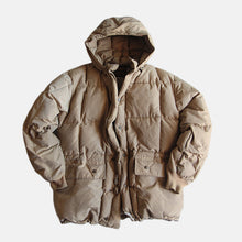 Load image into Gallery viewer, 1980's "EDDIE BAUER" GOOSE DOWN JACKET (MEDIUM)