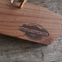 Load image into Gallery viewer, VINTAGE "EDDIE BAUER" WOOD ADBERTISING (DUCK)