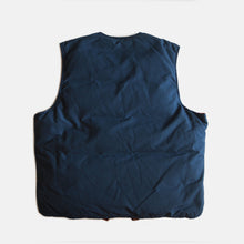 Load image into Gallery viewer, ~1980's "EDDIE BAUER" REVERSIBLE DOWN VEST (LARGE)