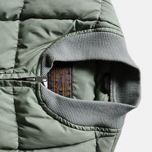画像をギャラリービューアに読み込む, 1980's "EDDIE BAUER" DOWN VEST (SZ LARGE / GOOD CONDITION)