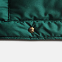 Load image into Gallery viewer, 1980's "EDDIE BAUER" GOOSE DOWN OUTDOOR VEST (SZ LARGE) MINT CONDITION