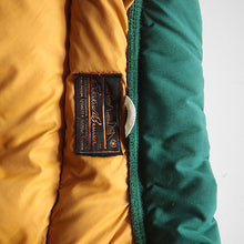 Load image into Gallery viewer, 1980's "EDDIE BAUER" GOOSE DOWN OUTDOOR VEST (SZ LARGE) MINT CONDITION