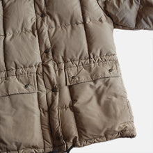 Load image into Gallery viewer, 1980's "EDDIE BAUER" DOWN PARKA (MEDIUM) MINT CONDITION