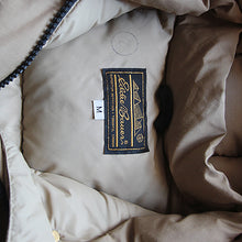 Load image into Gallery viewer, 1980's "EDDIE BAUER" DOWN PARKA (MEDIUM) MINT CONDITION